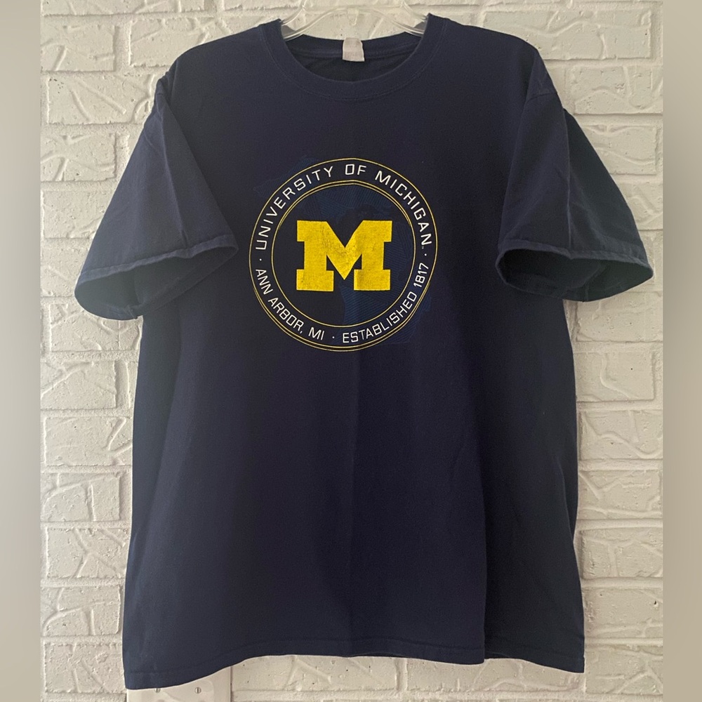 University of Michigan T-Shirt Navy L Collegiate Sports Athleisure Football NCAA
